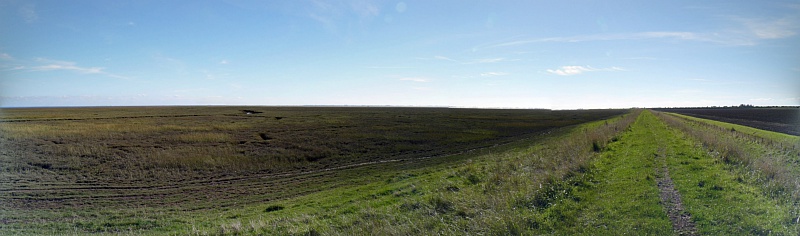 P1060882 PANO.
2:07:20pm Mon 3 Oct 2016.
The Wash. Butterwick Low. Select this image to see a larger version. 